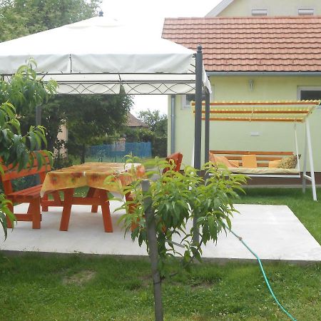 Balatonfůzfő Nora Apartman 아파트 외부 사진